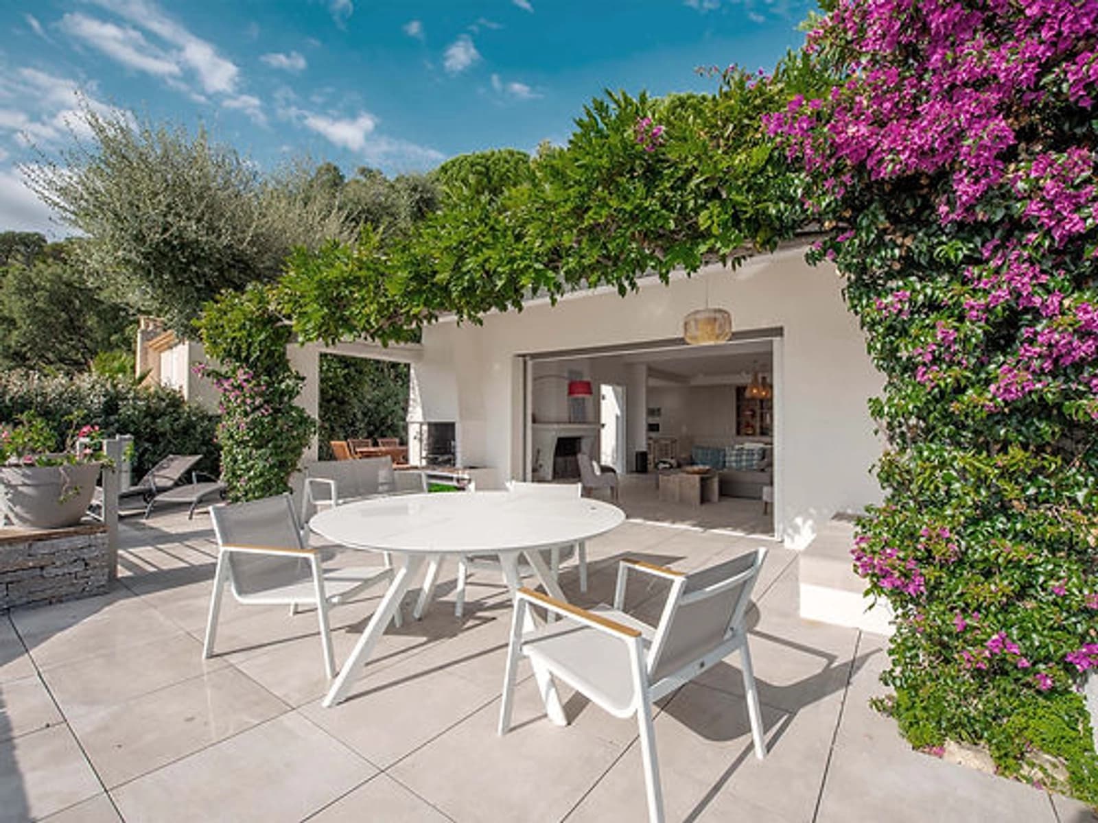 Presqu'île de St-Tropez: villa vue mer panoramique