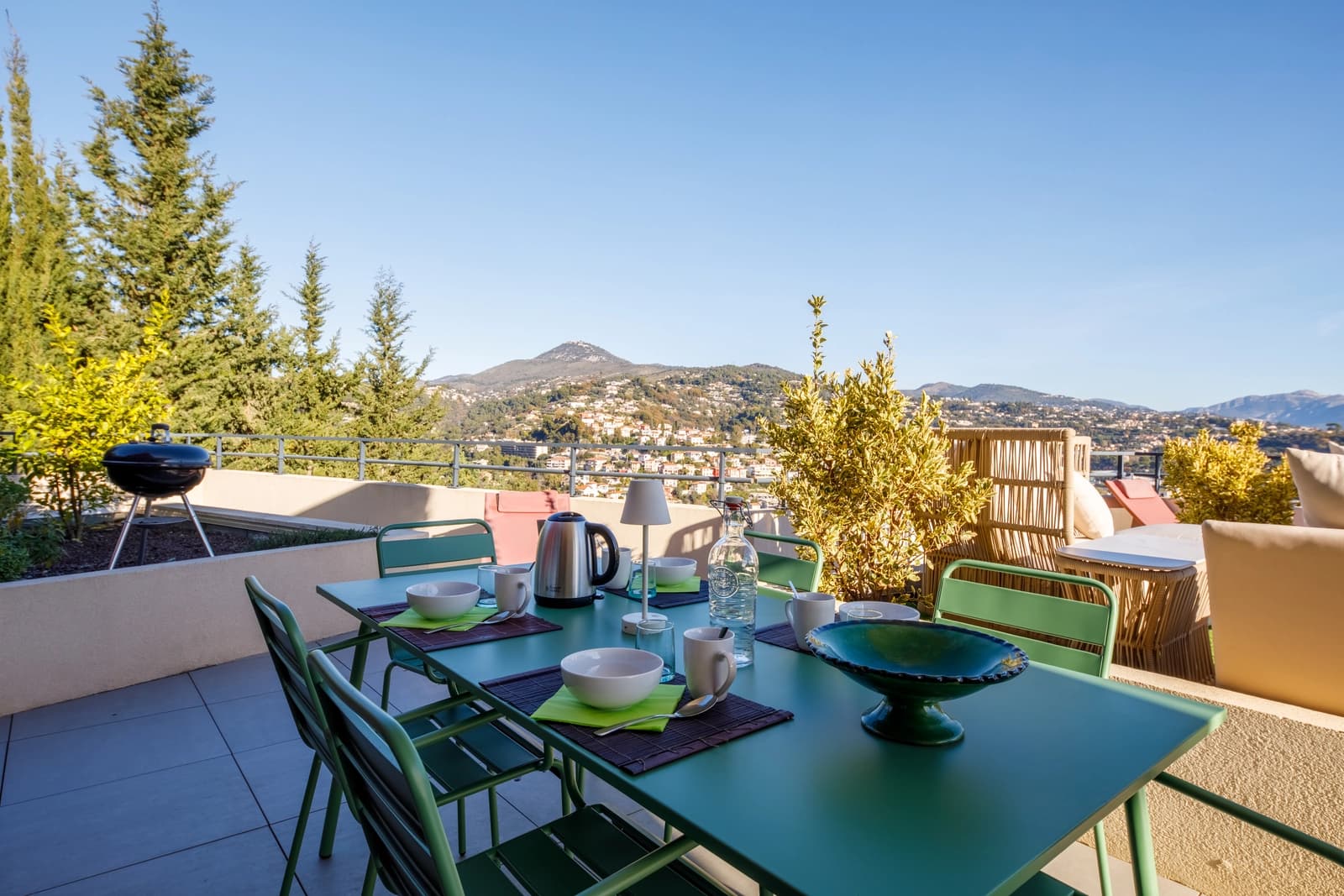 Space 3-room apartment • 130 m² terrace • Panoramic view • Pool • Parking - 2