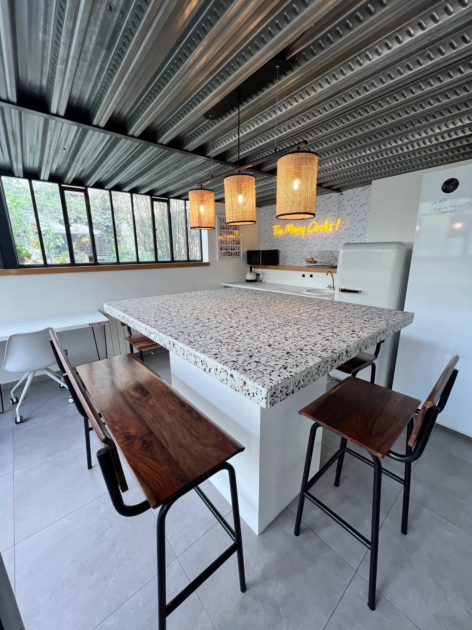 Espace Loft lumineux avec mezzanine à deux pas du Canal St Martin - 2