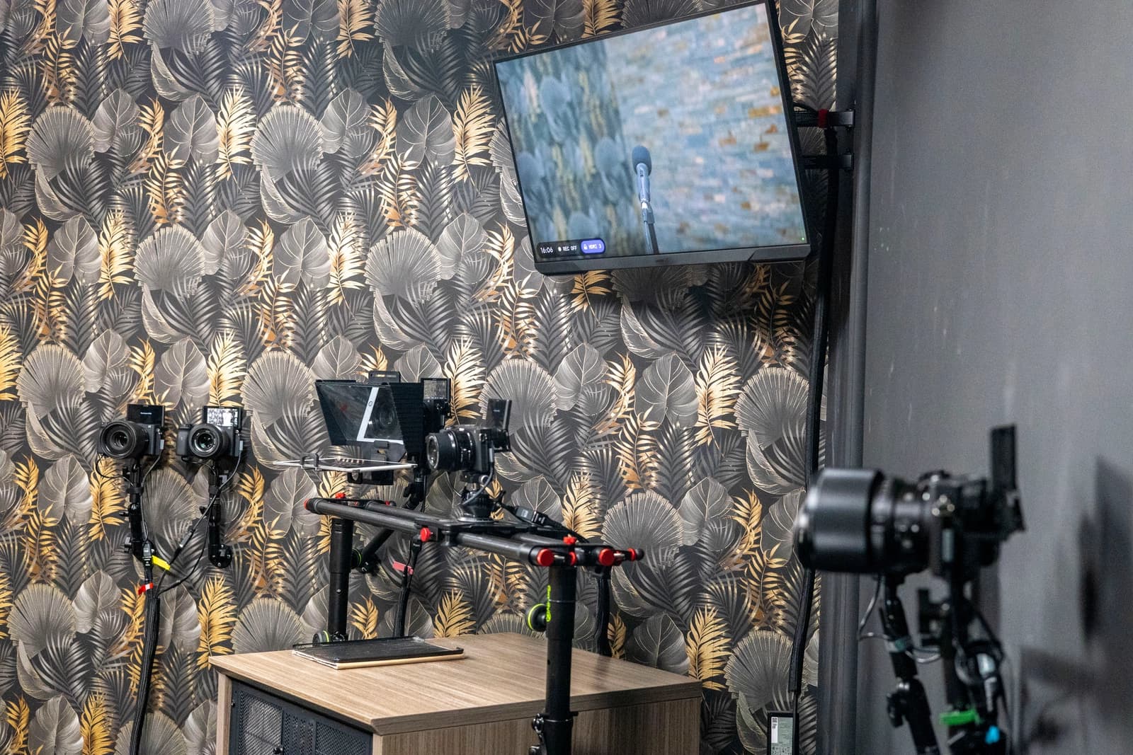 Espace Studio vidéo pour vos podcasts et émissions - 3