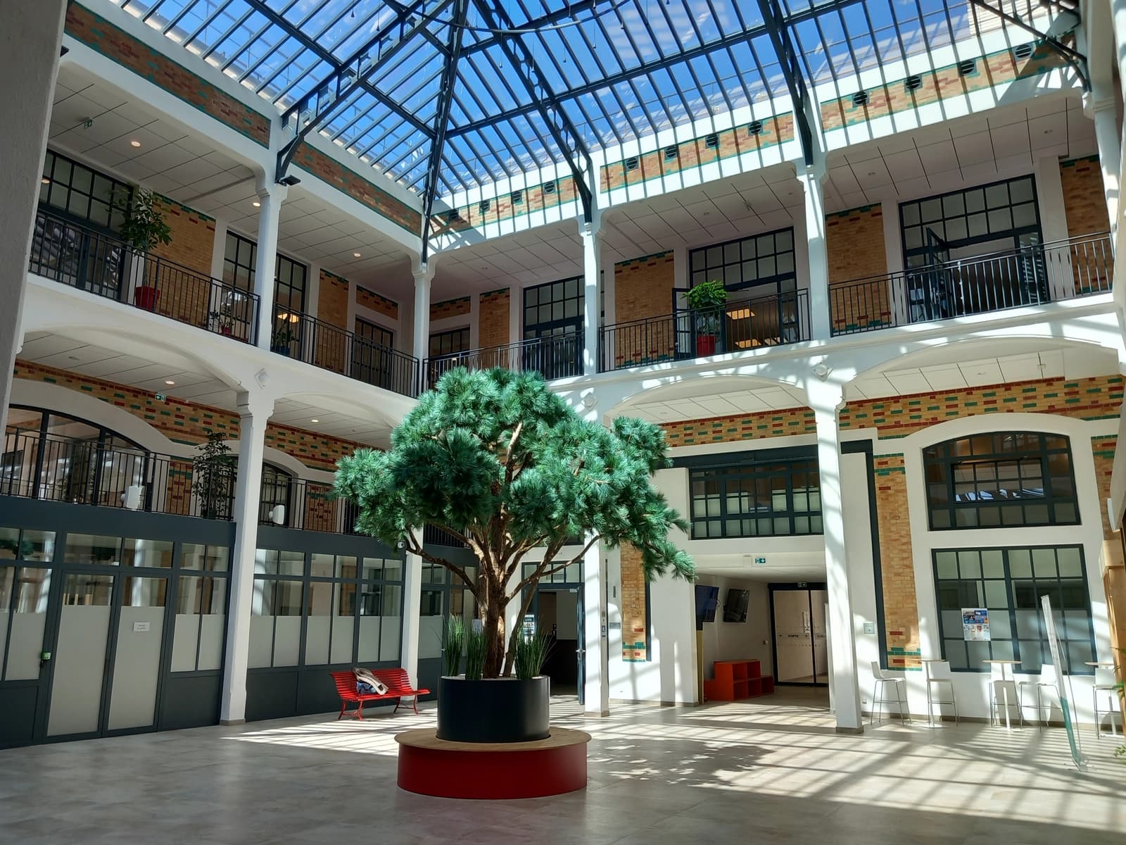 Espace Juridiction, type industriel - 0