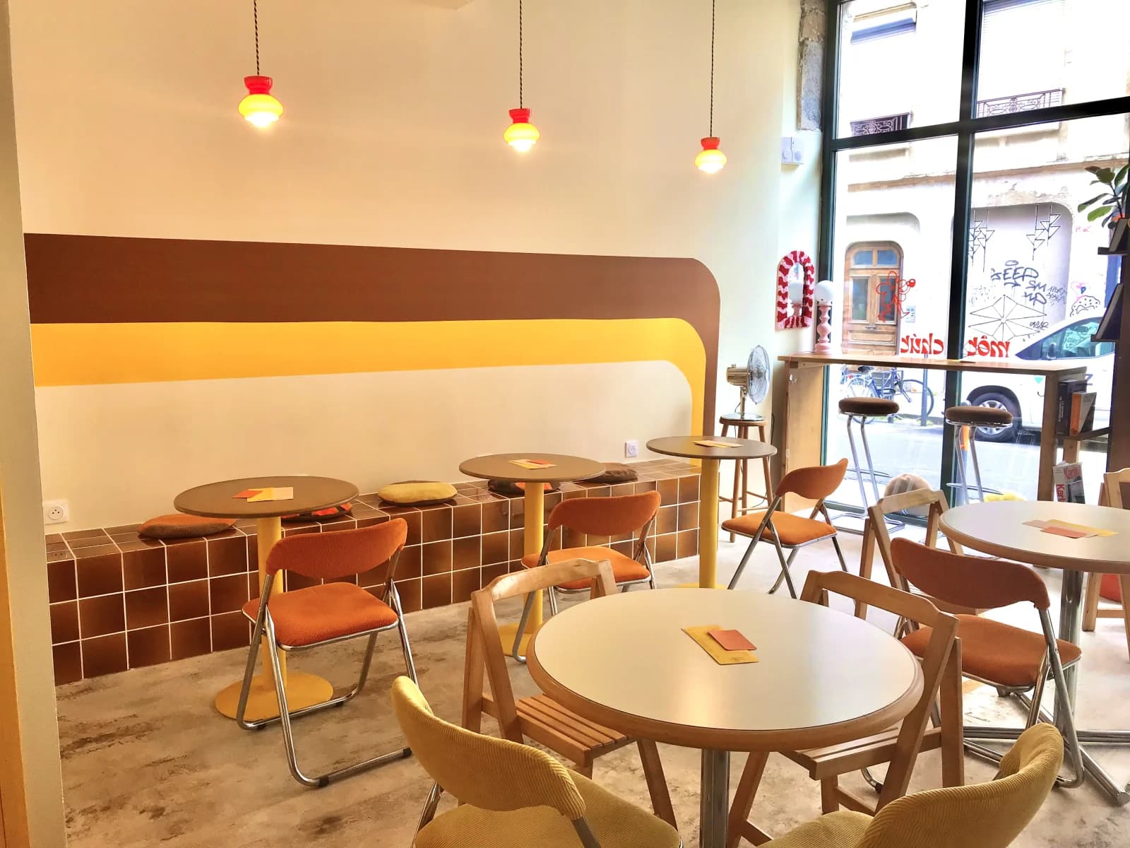 Space slow café & shop seconde-vie 70s - 2