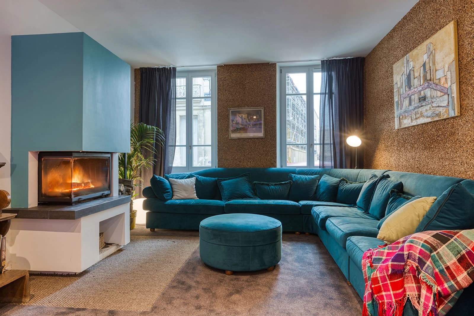 Living room in Atypical house with veranda - 0