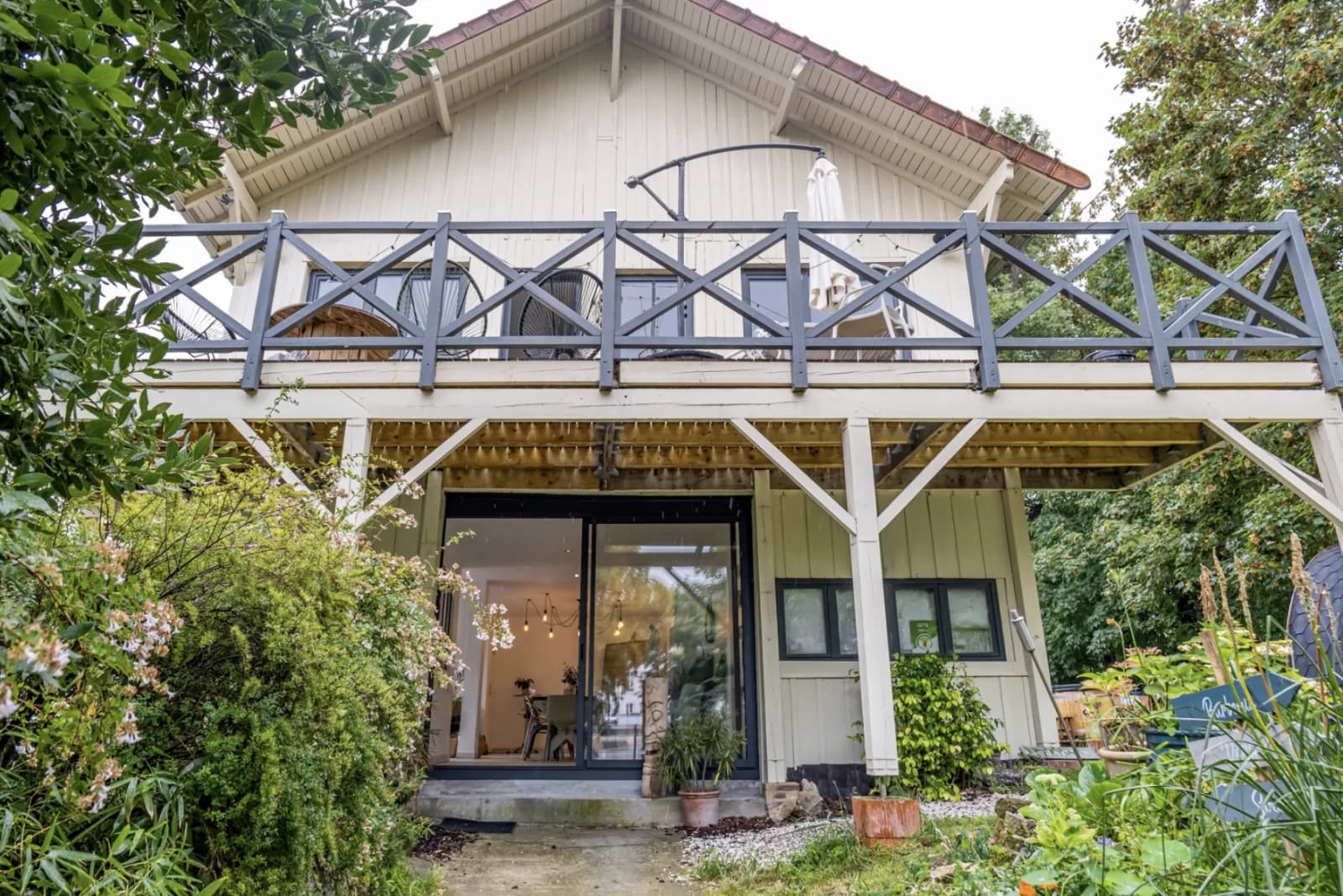 Espace Éco-cabanes de charme en bois sur une île paisible - 0