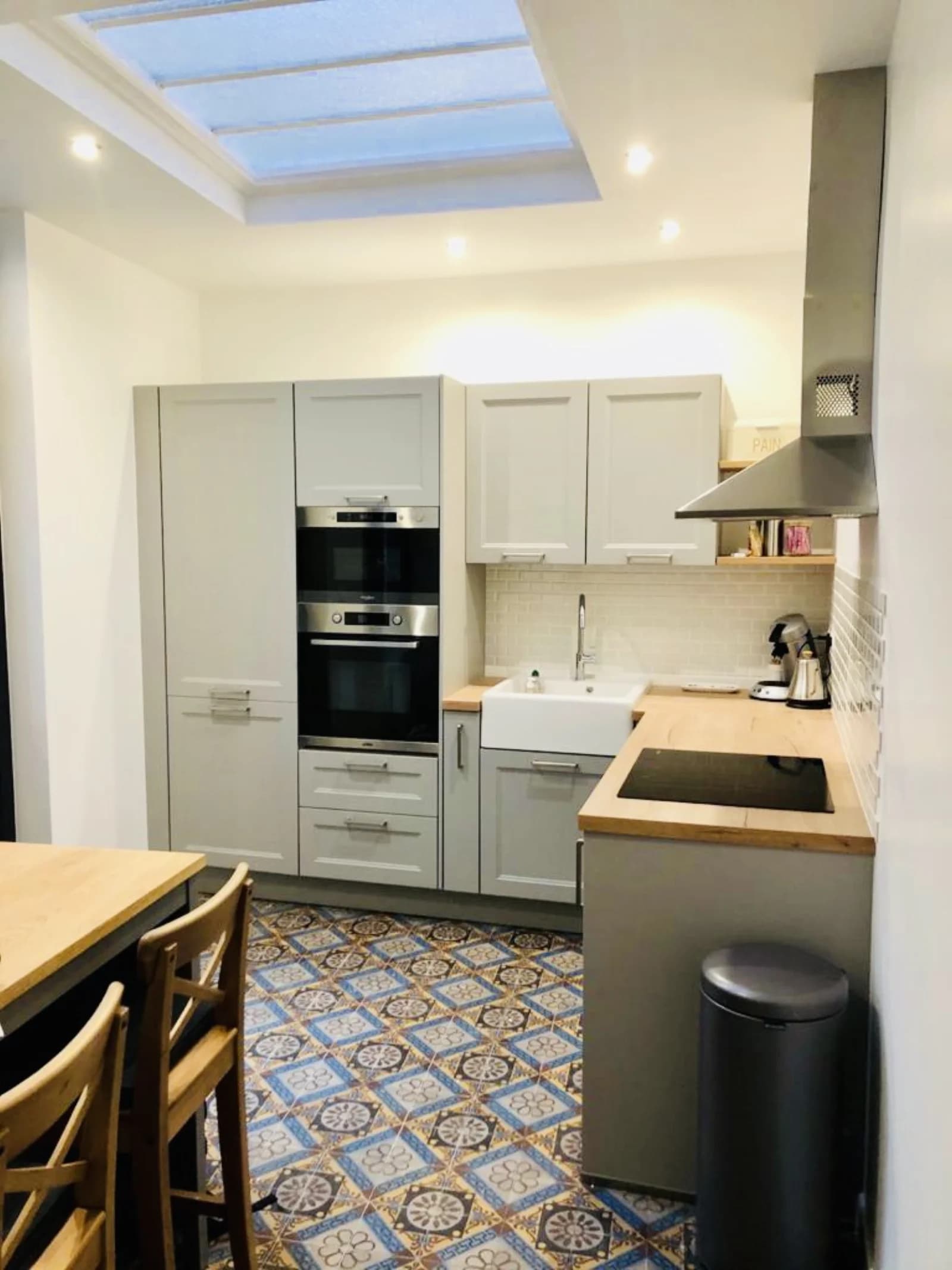 Kitchen in Convivial space in hypercenter - 1