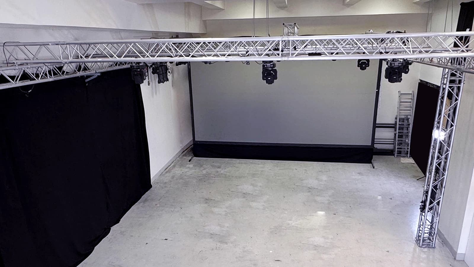 Space Spacious and modular shooting studio on the outskirts of Paris - 3