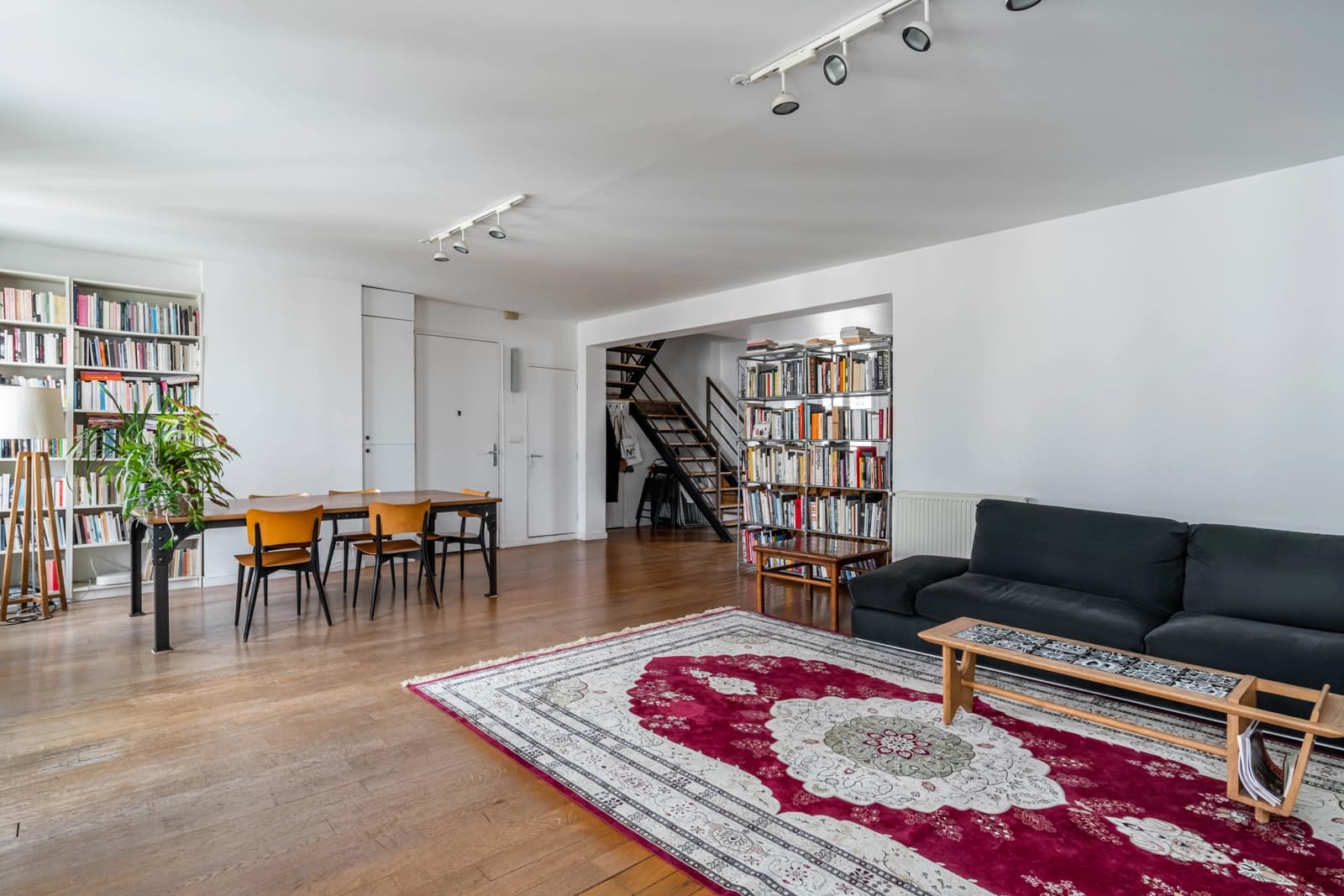 Living room in Bright, arty loft in the heart of Paris - 1