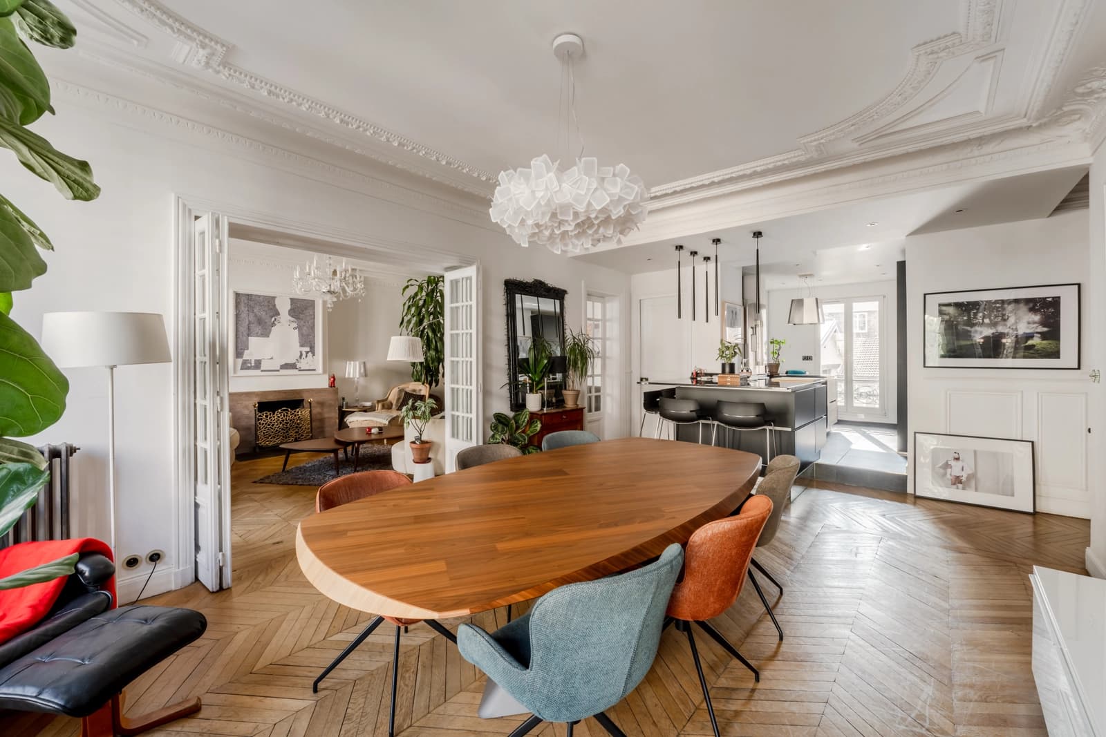 Space Apartment in 19th century town house - 1