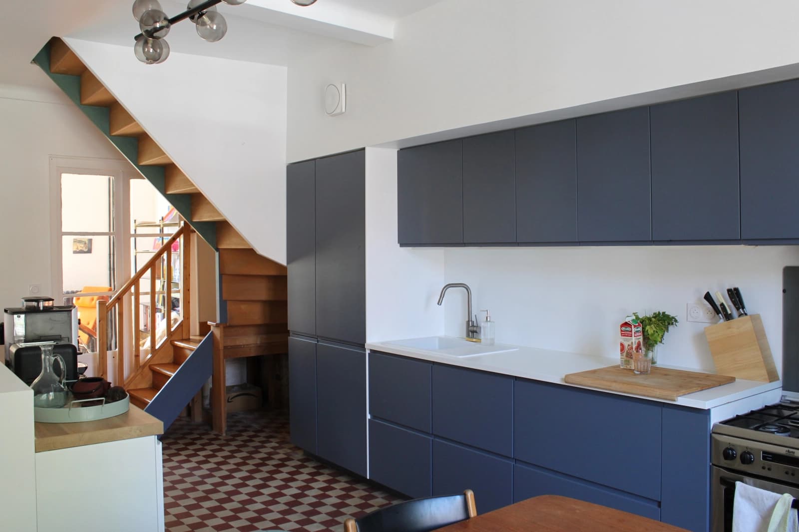 Space Family home 140 m² – tree-lined garden, terrace, garages – 5-minute walk to Galieni metro - 2