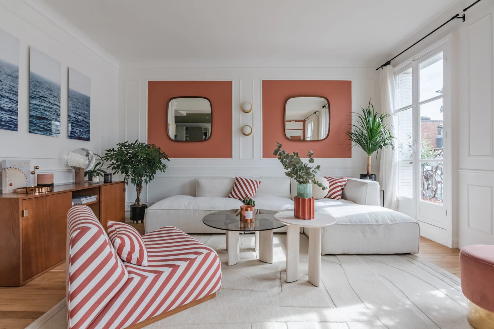 Salon dans Un amour d'appartement au coeur de Neuilly - 0