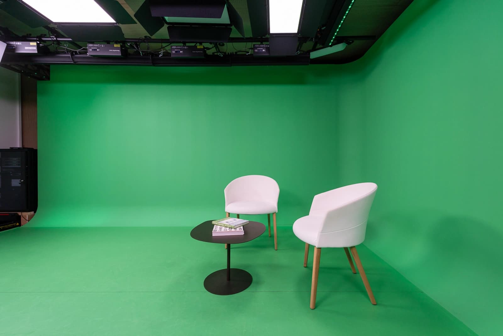 Space Le Studio - L’Espace Virtuel pour Vos Productions professionnelles - 1
