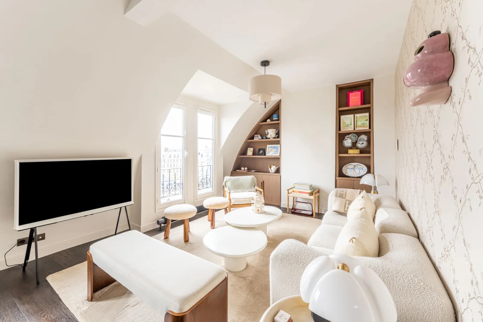 Espace Cosy Apartment Under the Parisian Roofs with a Stunning View of the Jardin du Luxembourg - 4