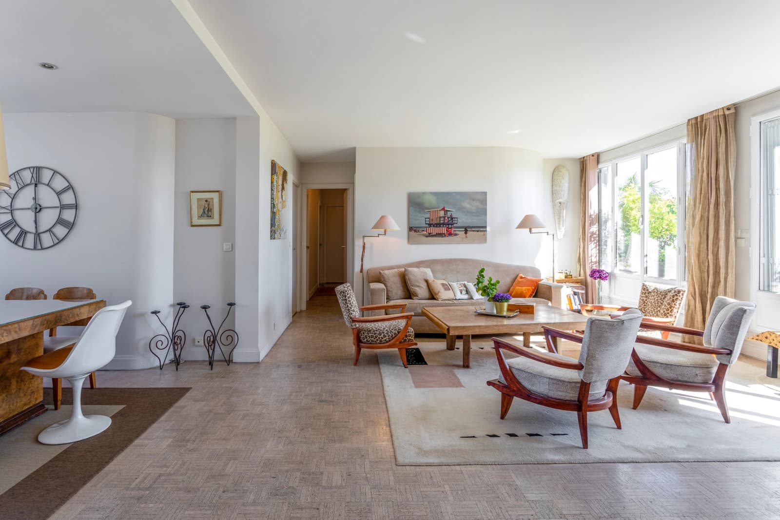 Living room in Appt Terrasse vue plein Ciel Rue de Commerce - 1