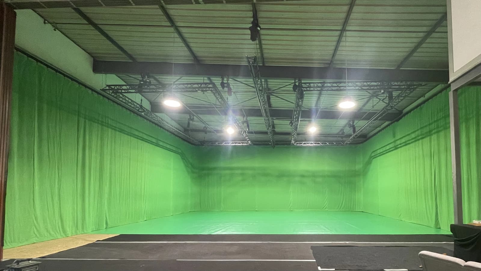Space Grand Studio Photo Video 350m2 Paris - 1