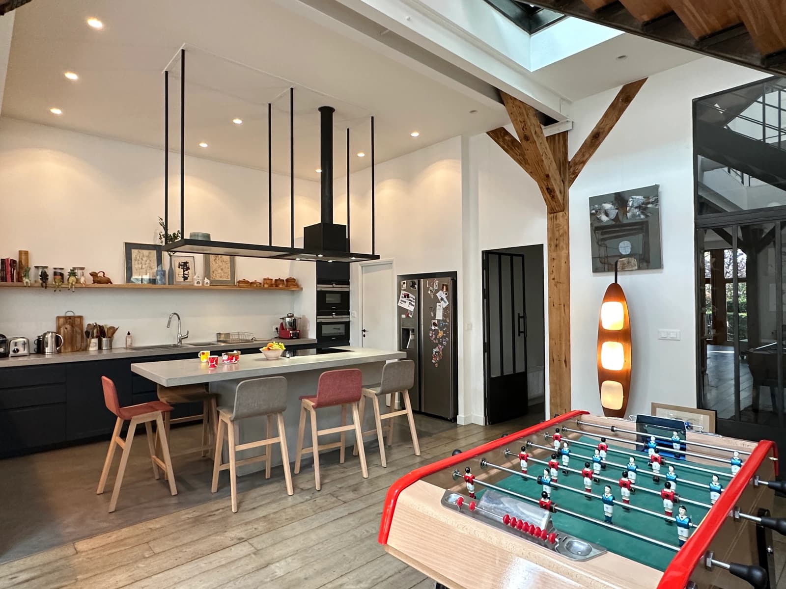 Espace Loft industriel à la décoration chaleureuse et cosy - 5