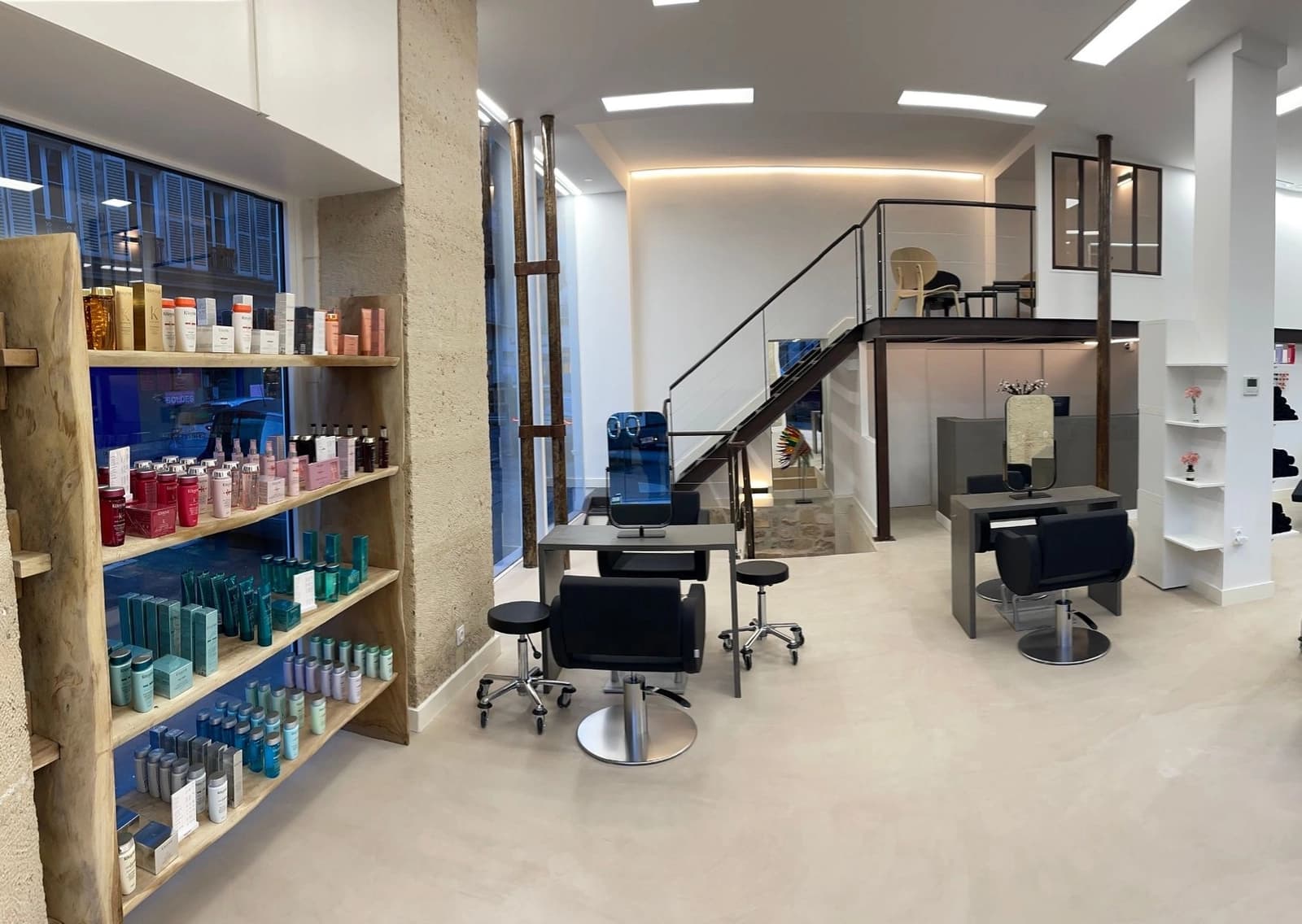 Space Hair salon - 2