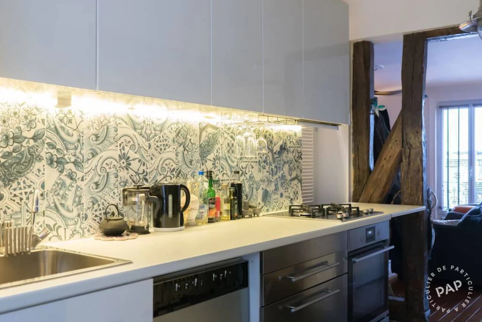 Space 80m² Haussmann-Style Apartment with Direct View on Paris Metro – 19th Arrondissement, Place de Stalingrad - 4