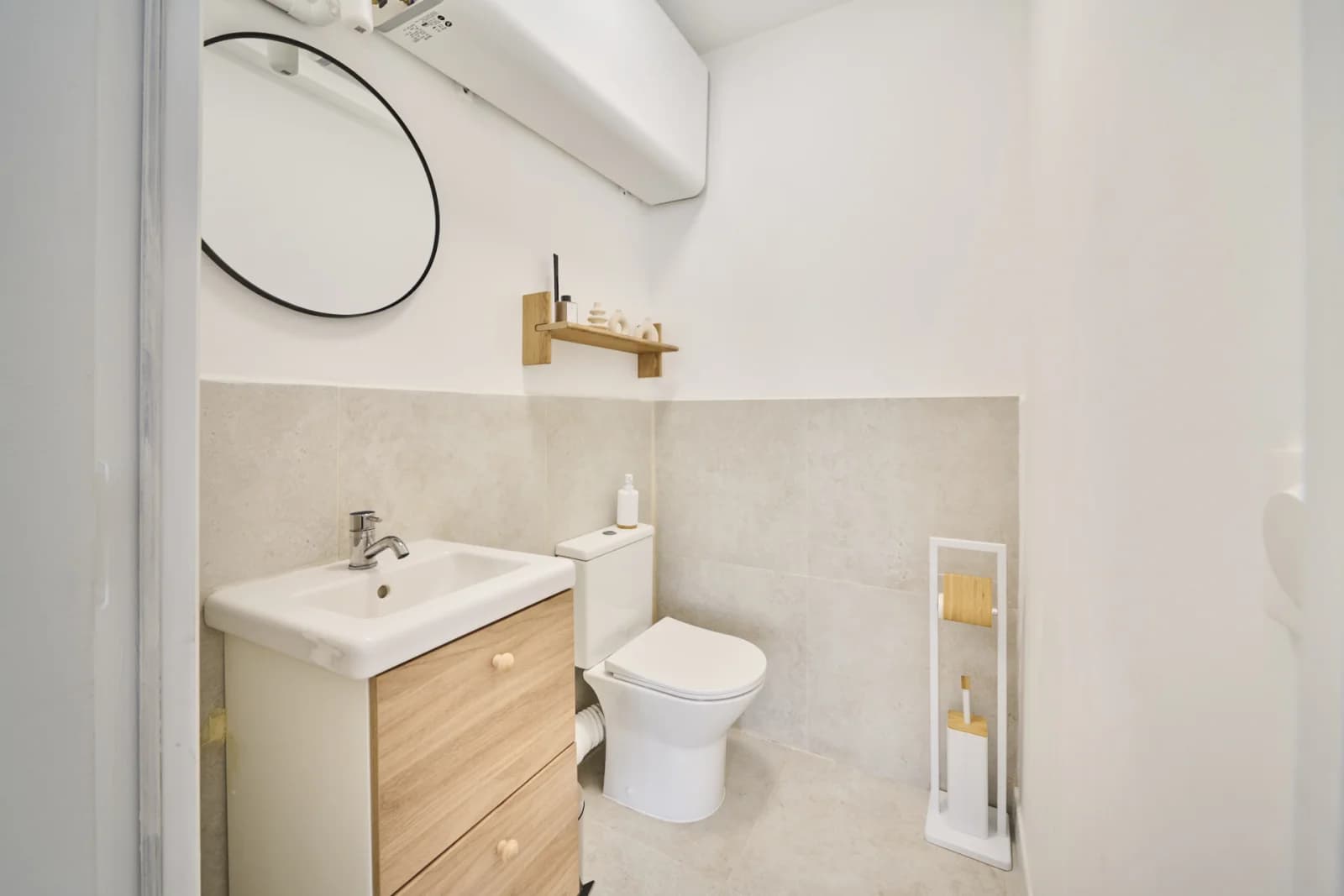 Space Pastel Colors House - 3