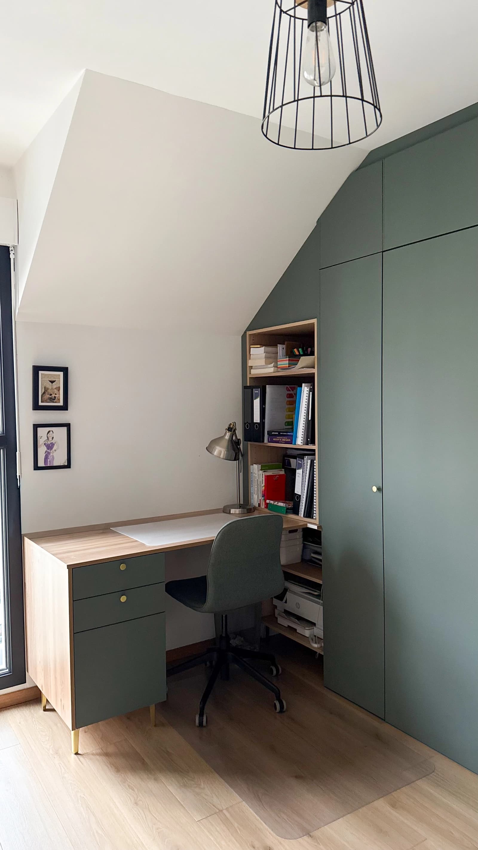 Space A case of light - 3