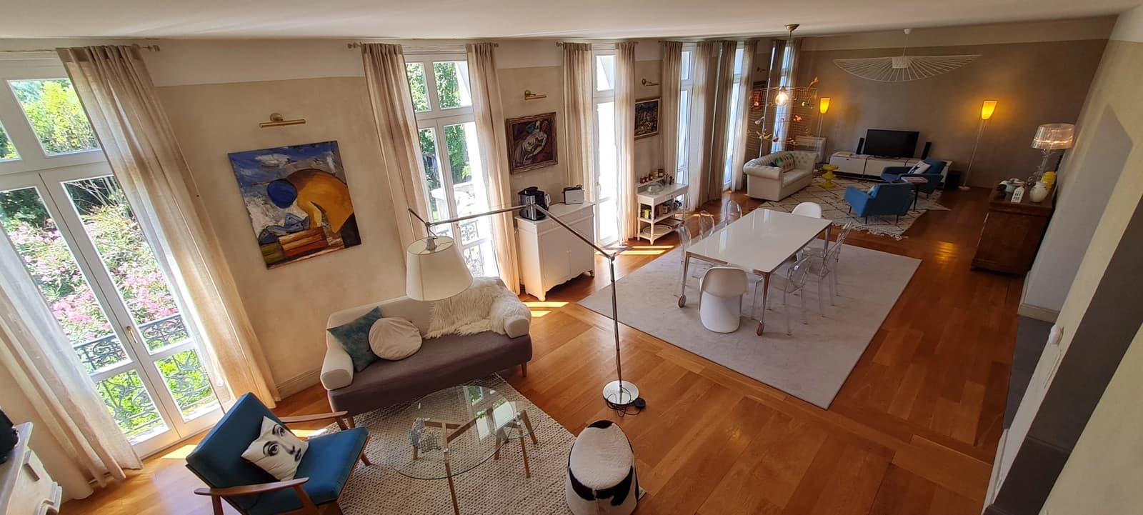 Living room in Resort house in a green setting - 0