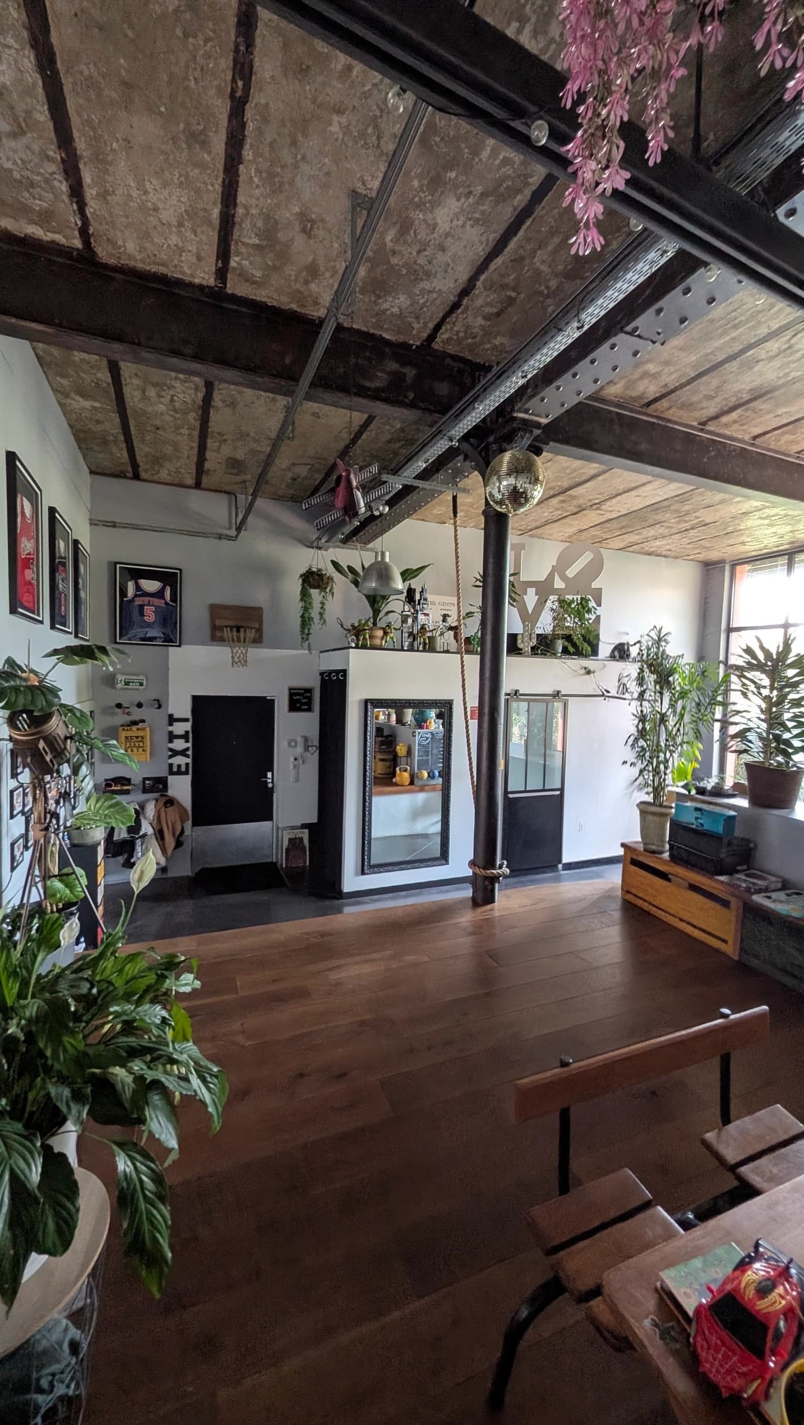 Space Industrial Loft in an Old Factory - 2