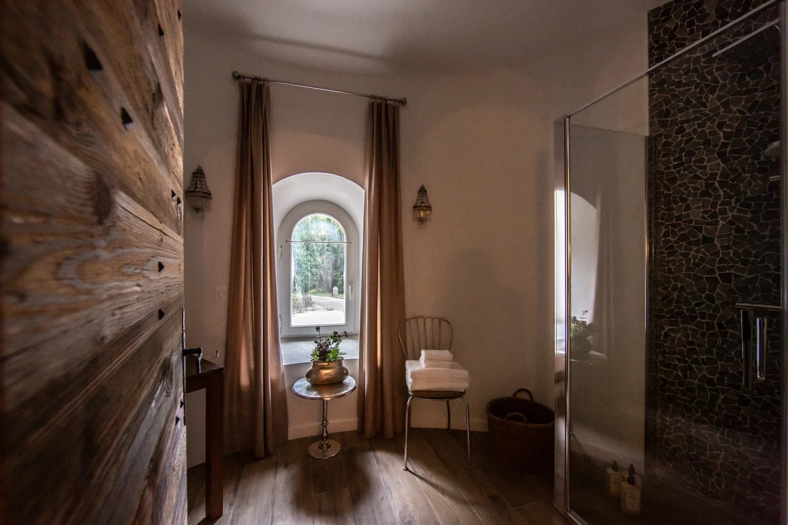 Espace Un Domaine Privé d'Exception, au Cœur d'un Parc du Jura, prés de Genève - 4