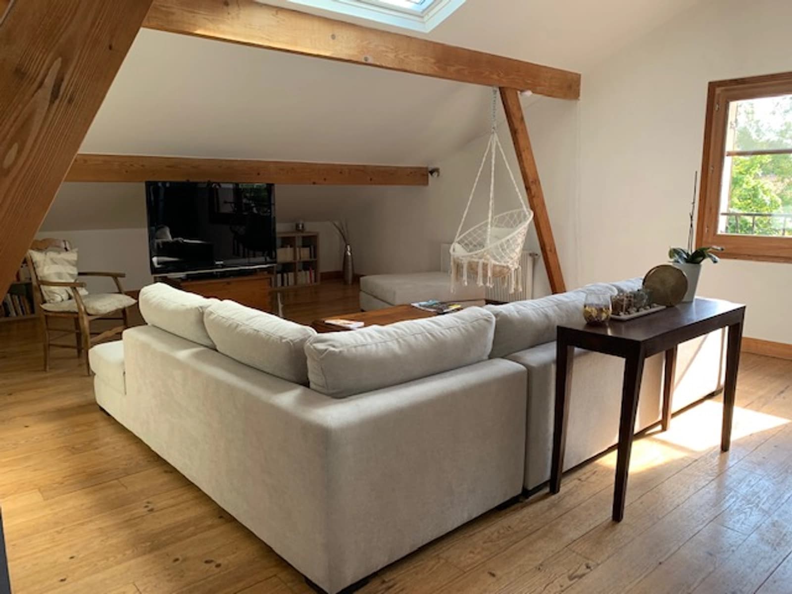 Living room in Cocooning area with views of the Monts du Lyonnais - 1