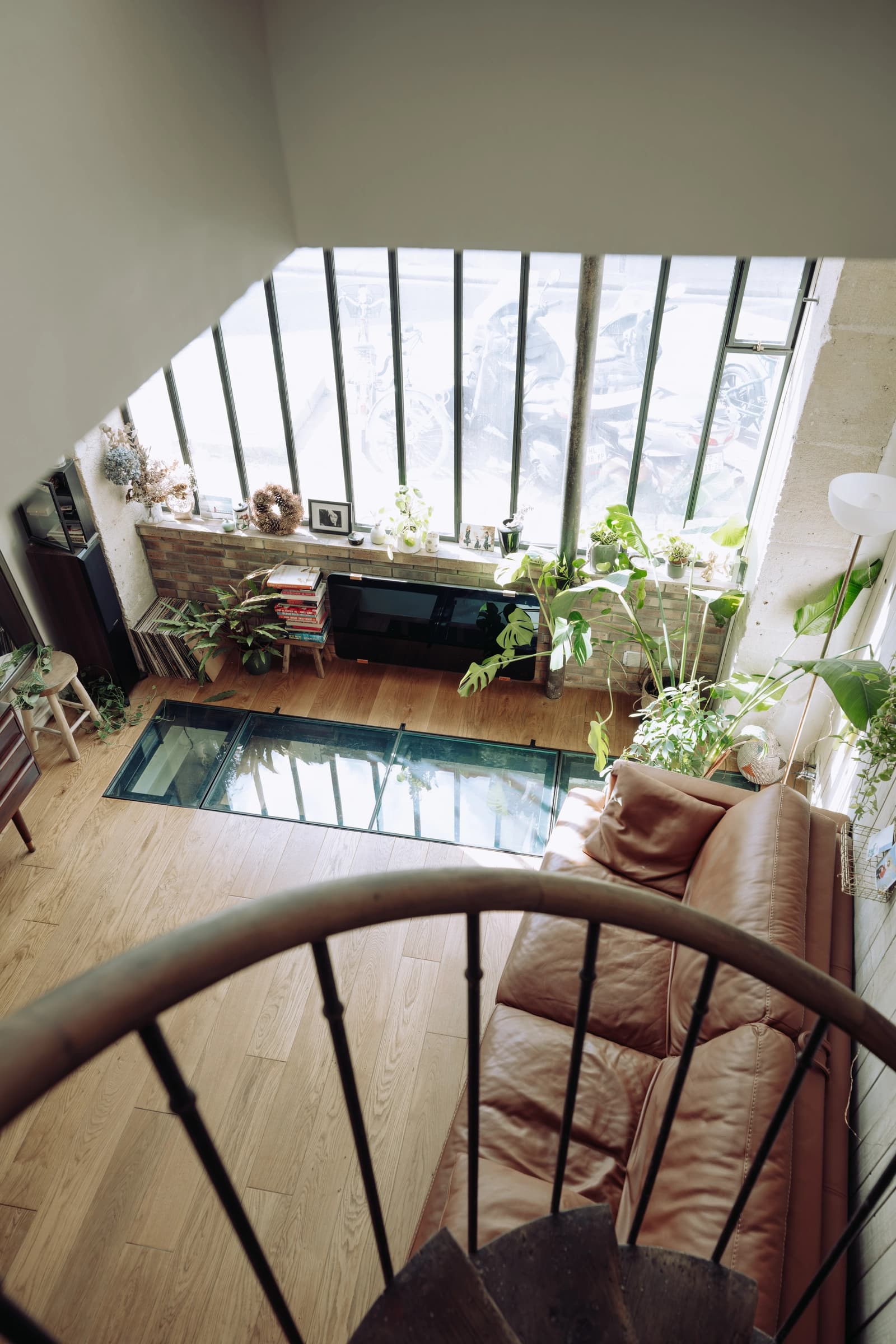 Space An atypical atelier-style duplex - 5