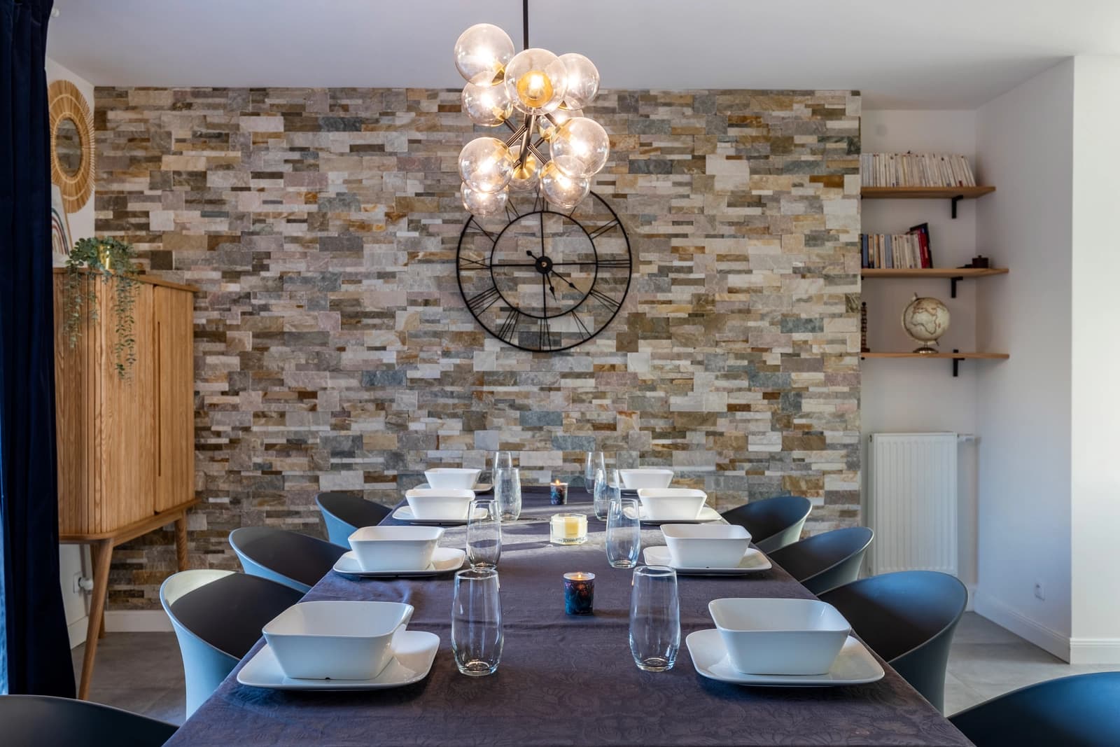 Meeting room in Superb indoor and outdoor space - 0