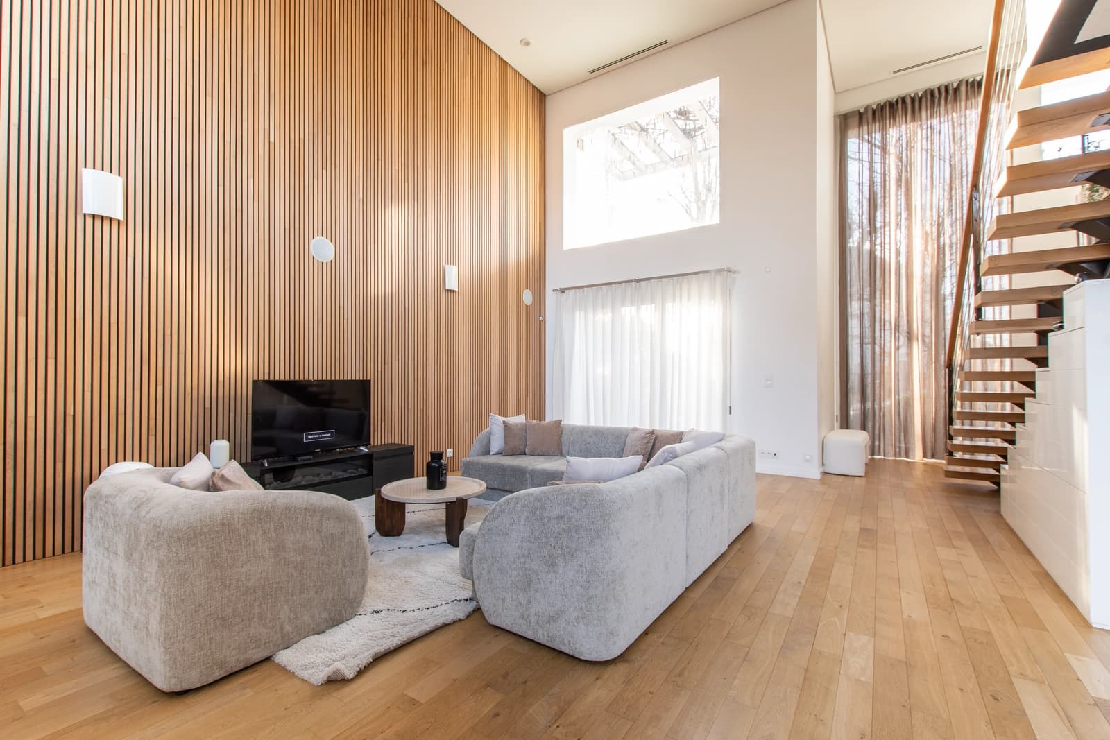 Space Bright and spacious wooden loft - 0