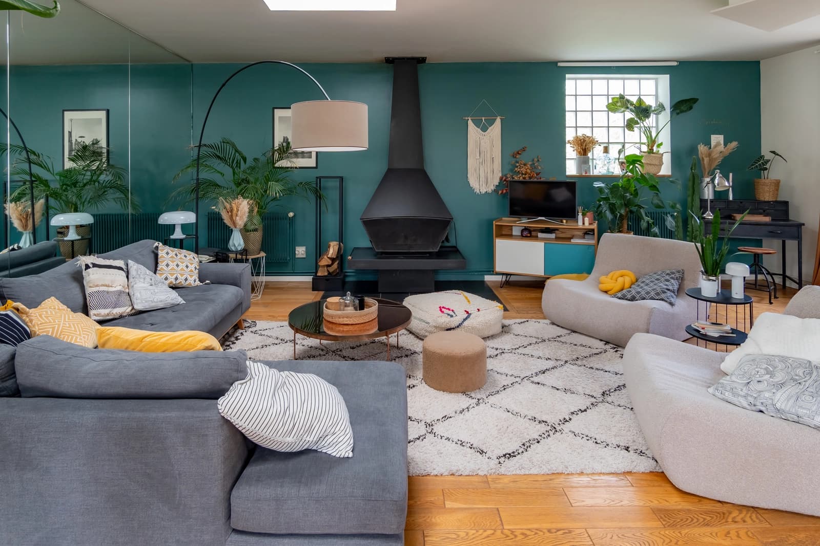 Ex-imprimerie réinventée en une maison esprit loft