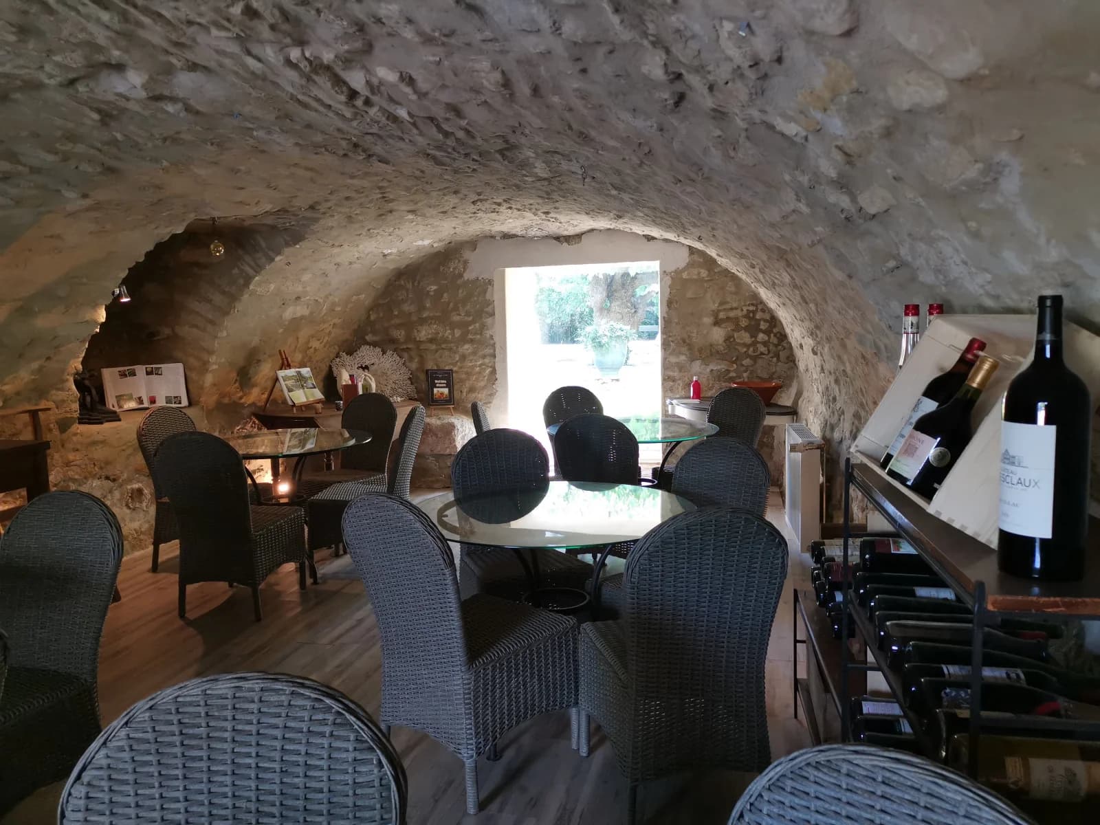 Espace Salle authentique dans bâtiment de charme - 1