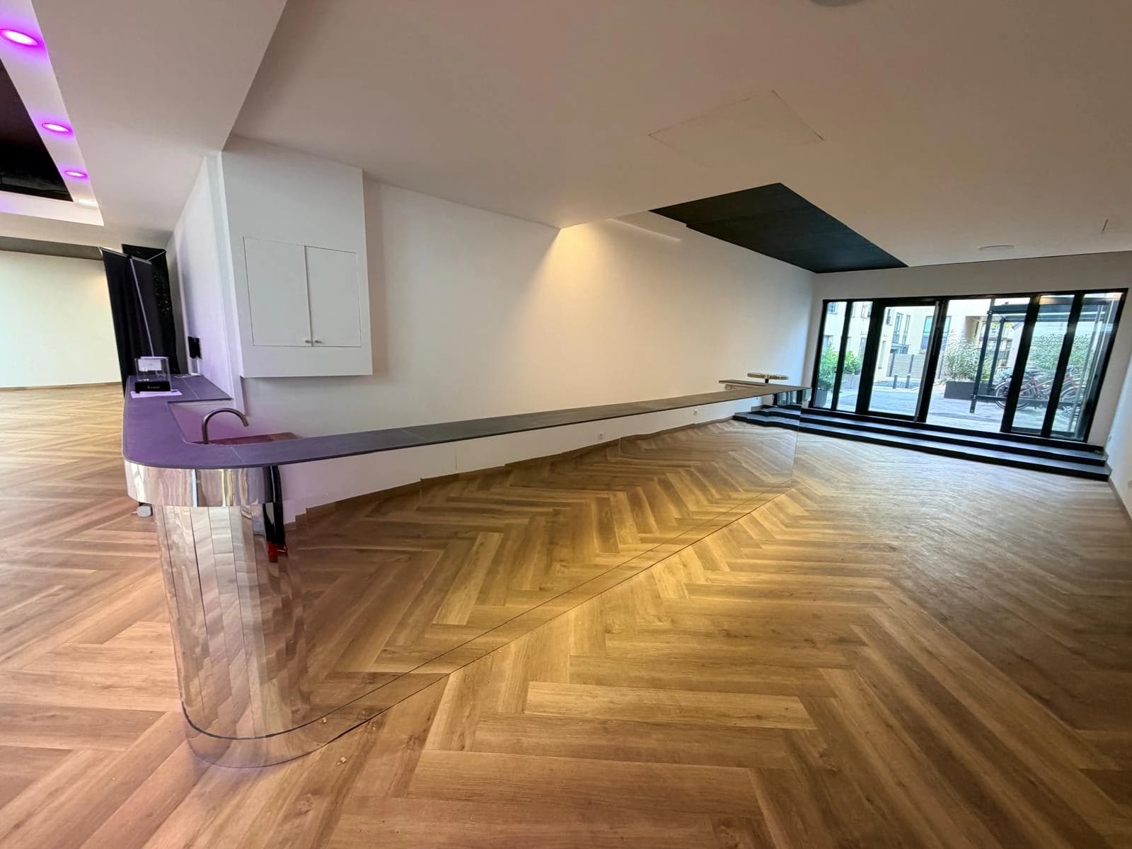 Espace Deux espaces: Un même lieu - 4