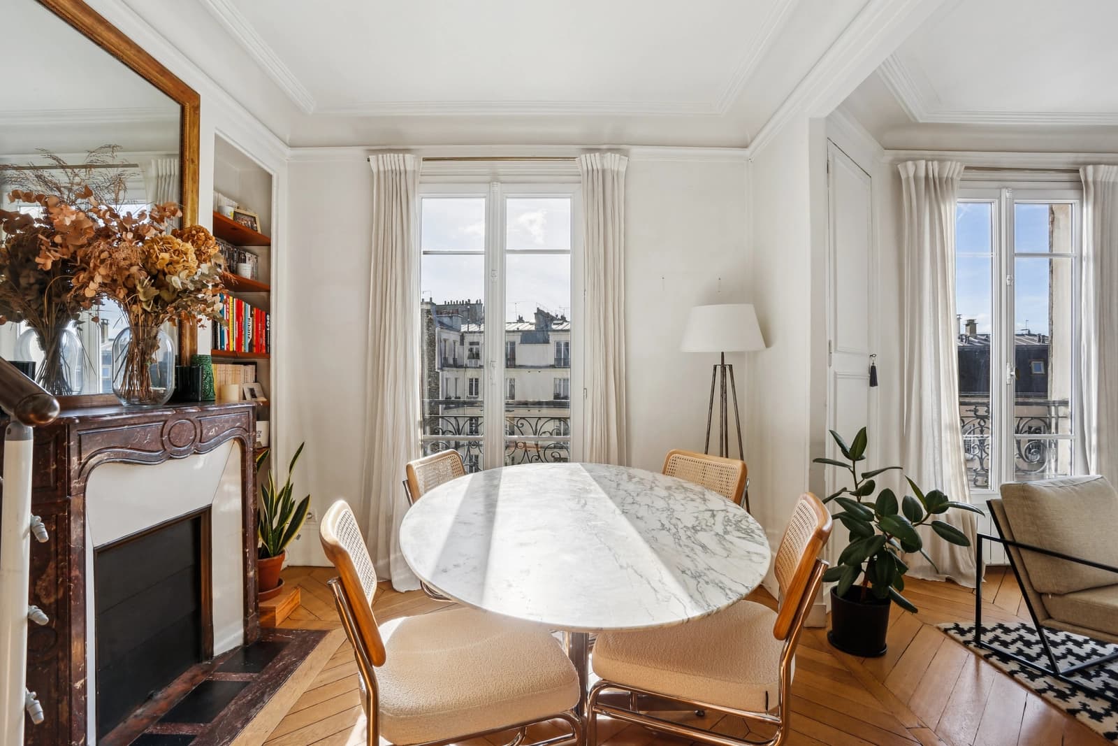 Espace Appartement avec charme de l'ancien Paris 9ème - 4