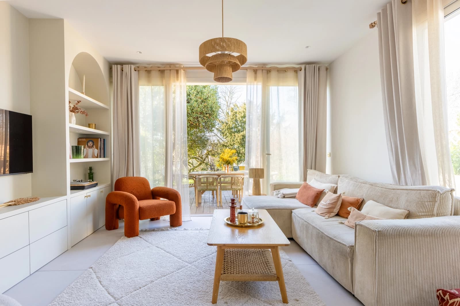 Espace Maison lumineuse au style méditerranéen avec son grand jardin – décor naturel à 10 min de Paris - 3