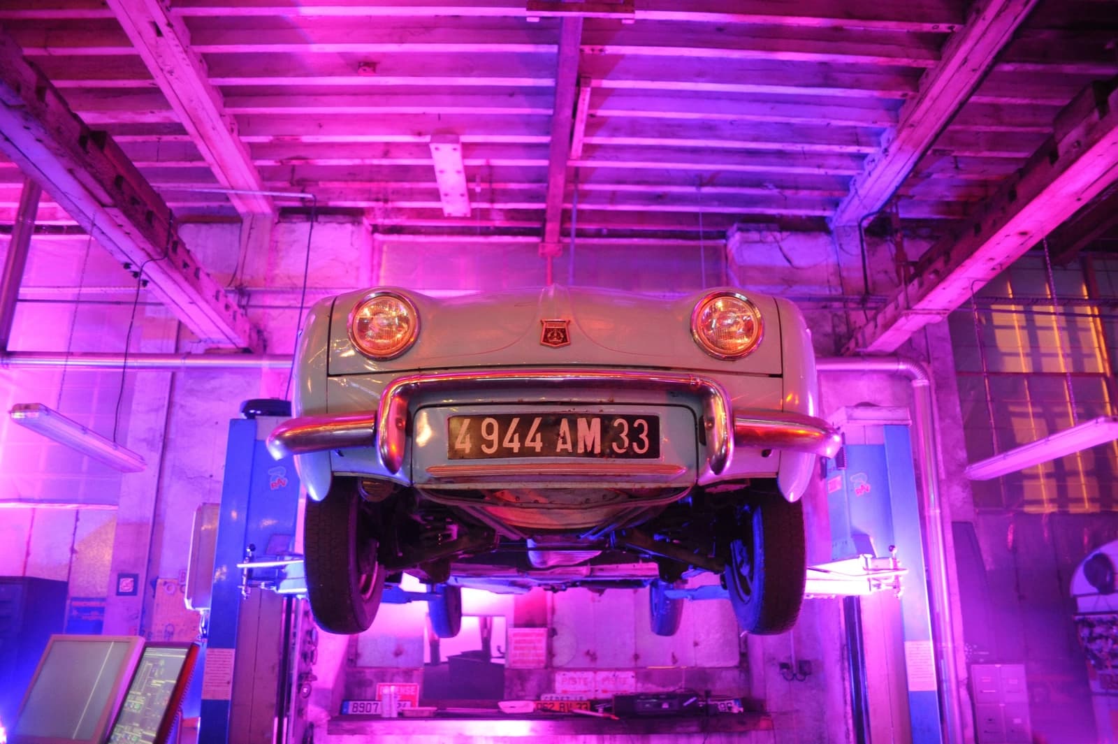 Espace Le garage moderne - atelier réparation automobile - 2