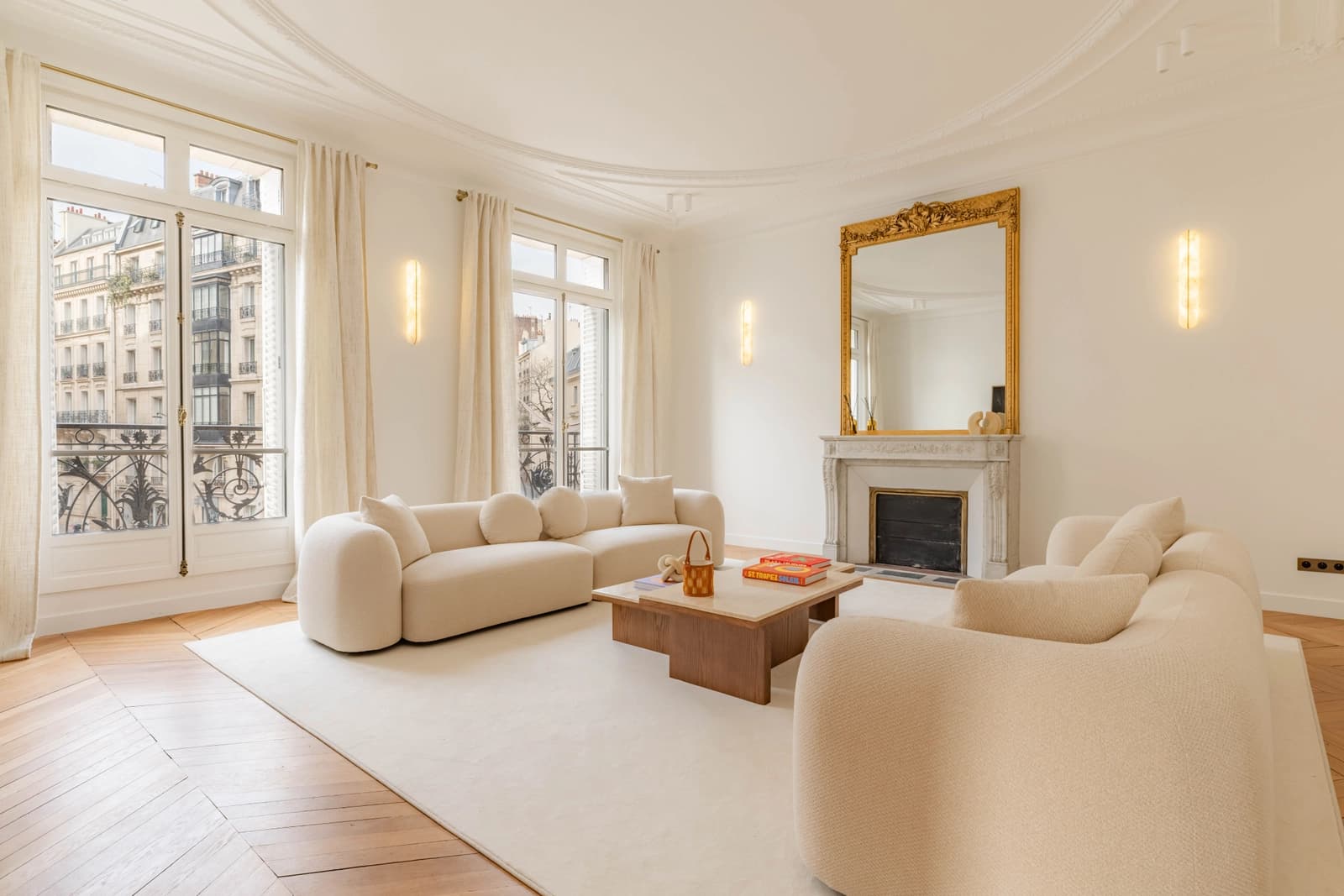 Space Exceptional Haussmannian Apartment – Victor Hugo / Kléber - 0