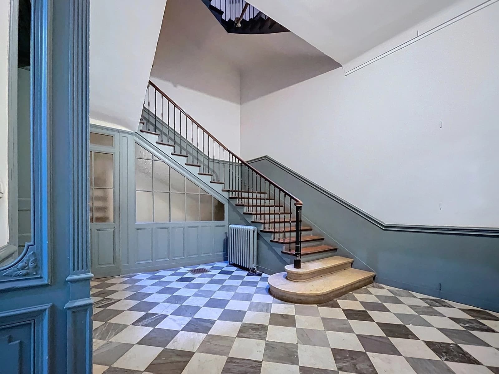 Espace Magnifique appartement style haussmanien restauré, vide, dans ancien hôtel particulier  - 4