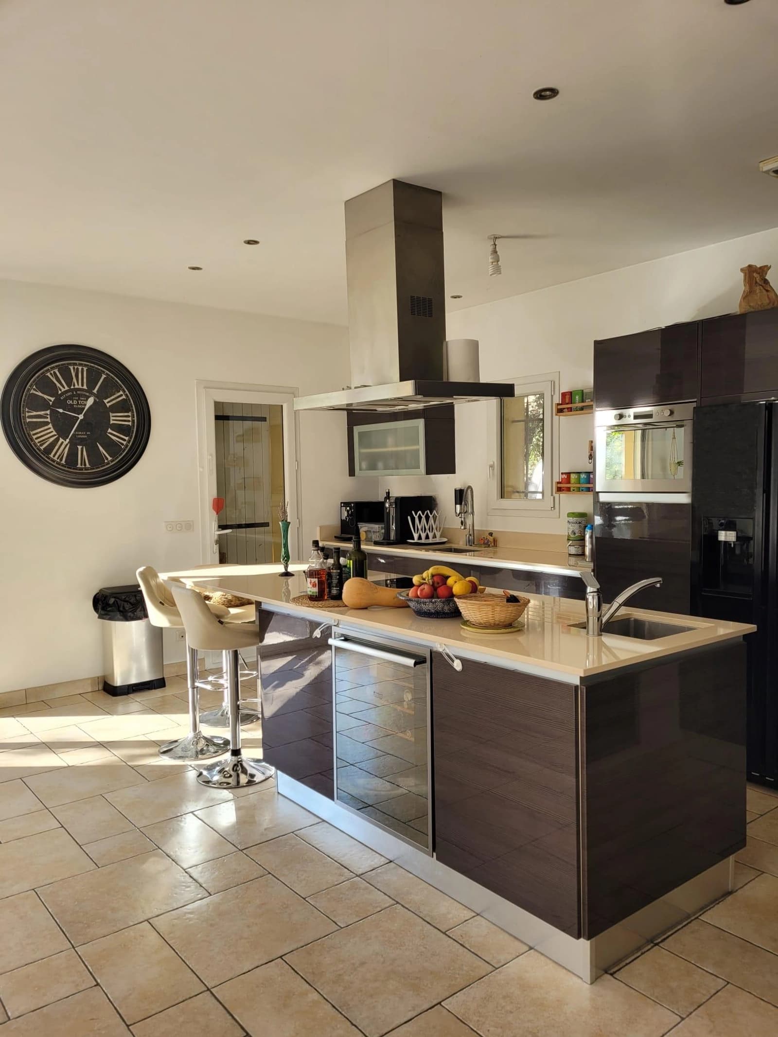 Space Contemporary house with terrace overlooking the hills - 1