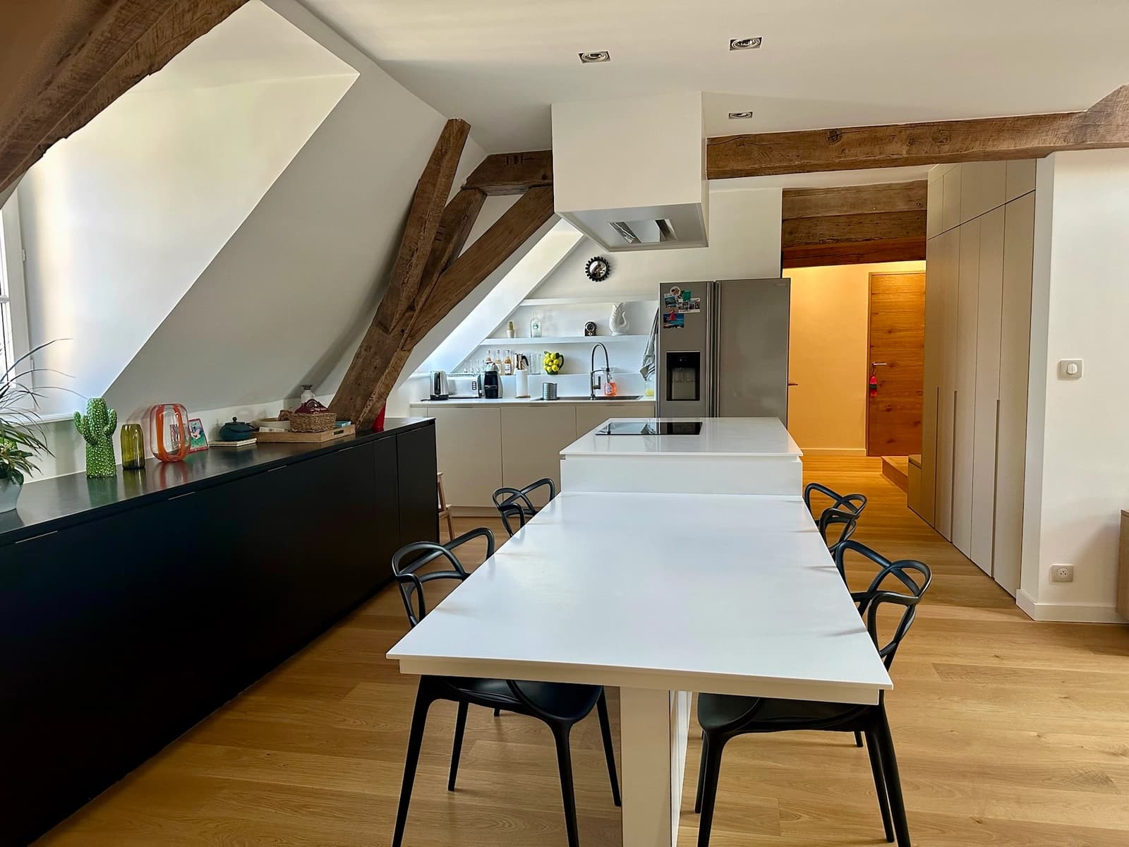 Espace Appartement, poutres et toit cathédrale en plein coeur de Lille - 1