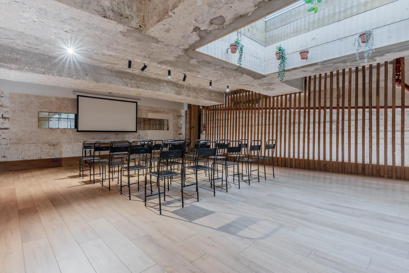 Batignolles: lieu superbe (boutique-concept & resto)