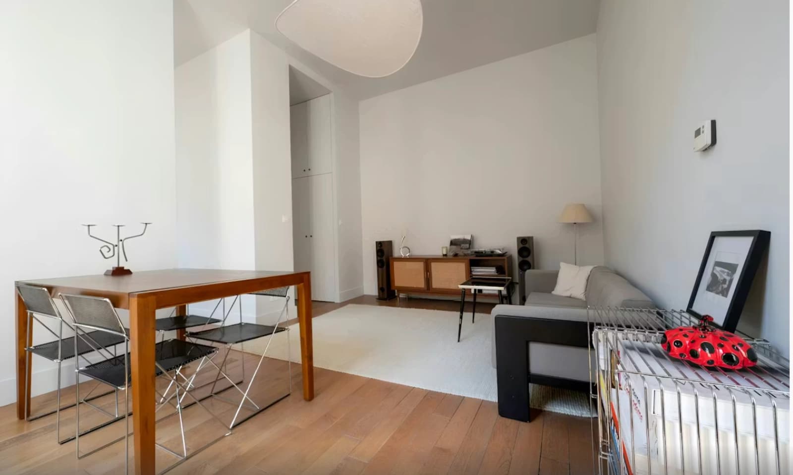 Espace Écrin Minimaliste & Bain de Lumière : Hauteur sous Plafond Exceptionnelle - 4