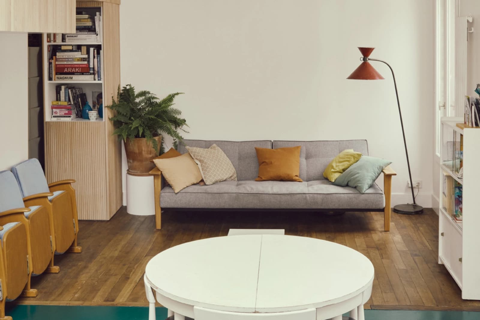 Space Bright apartment with skylight and high ceilings - 4