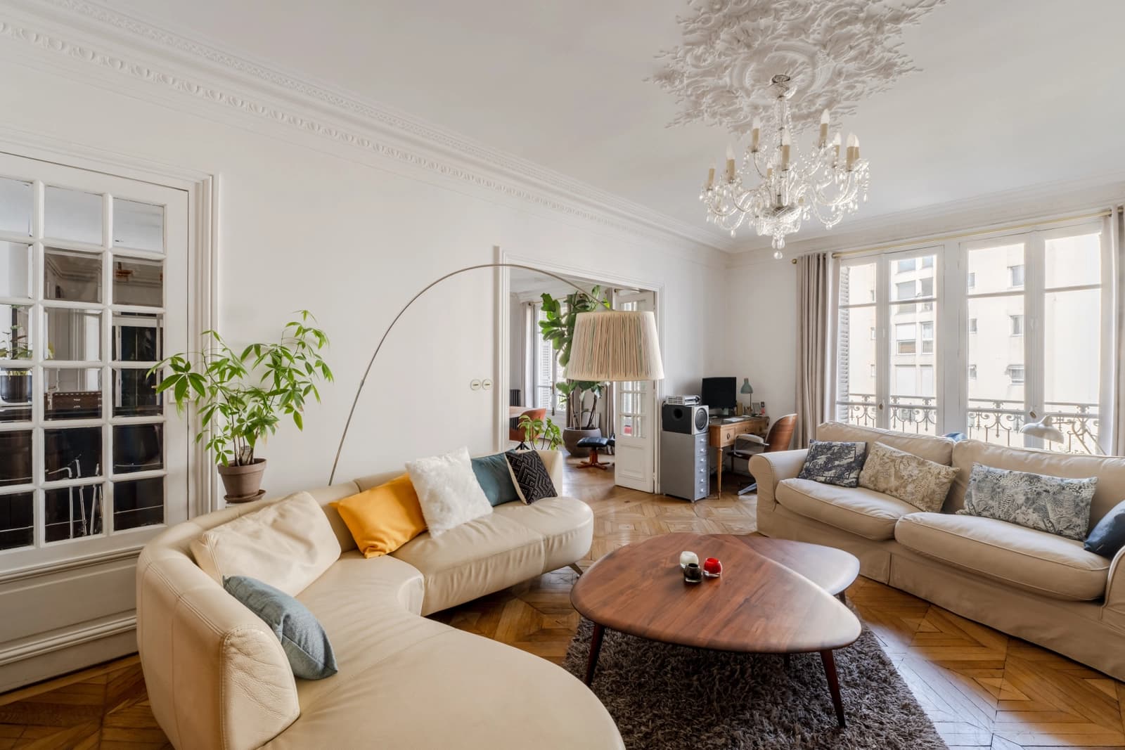 Space Apartment in 19th century town house - 4
