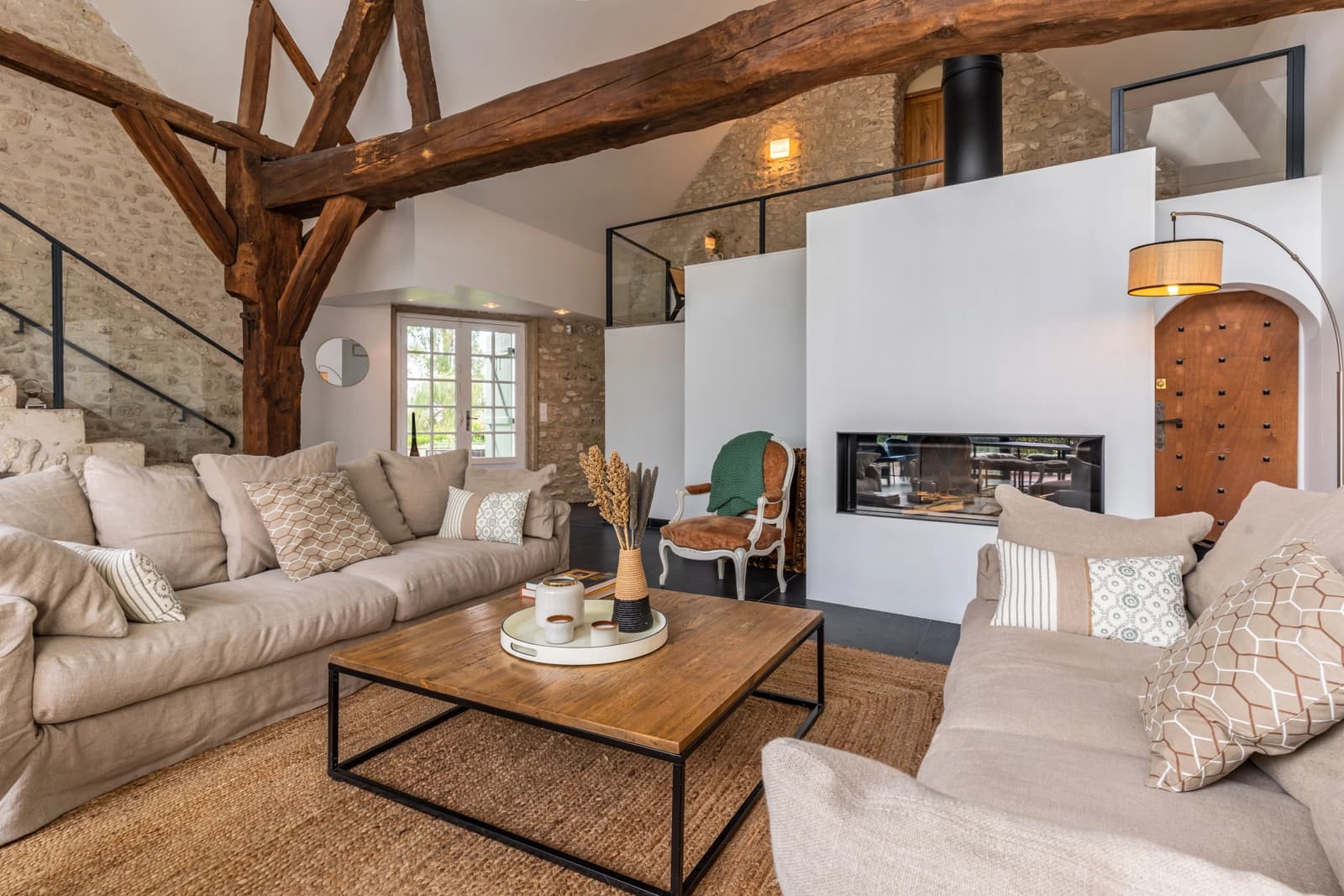 Living room in Charm and cosiness in the countryside with swimming pool - 1