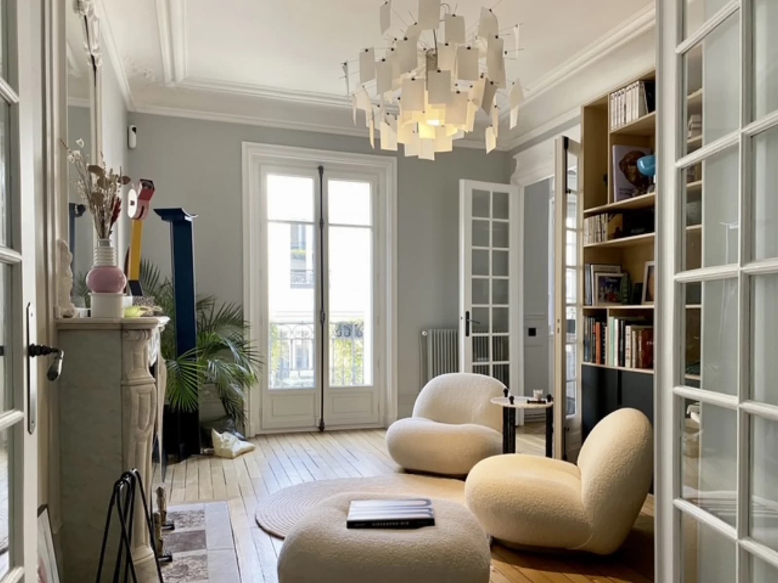 Space Haussmann-style triple room - Canal St Martin - 2