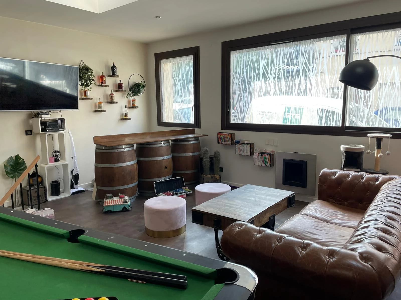 Living room in Industrial triplex loft, former post office - 0