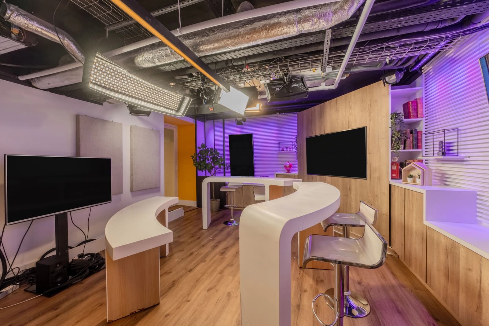 Espace Le Jab : studio de podcast au design contemporain - 5