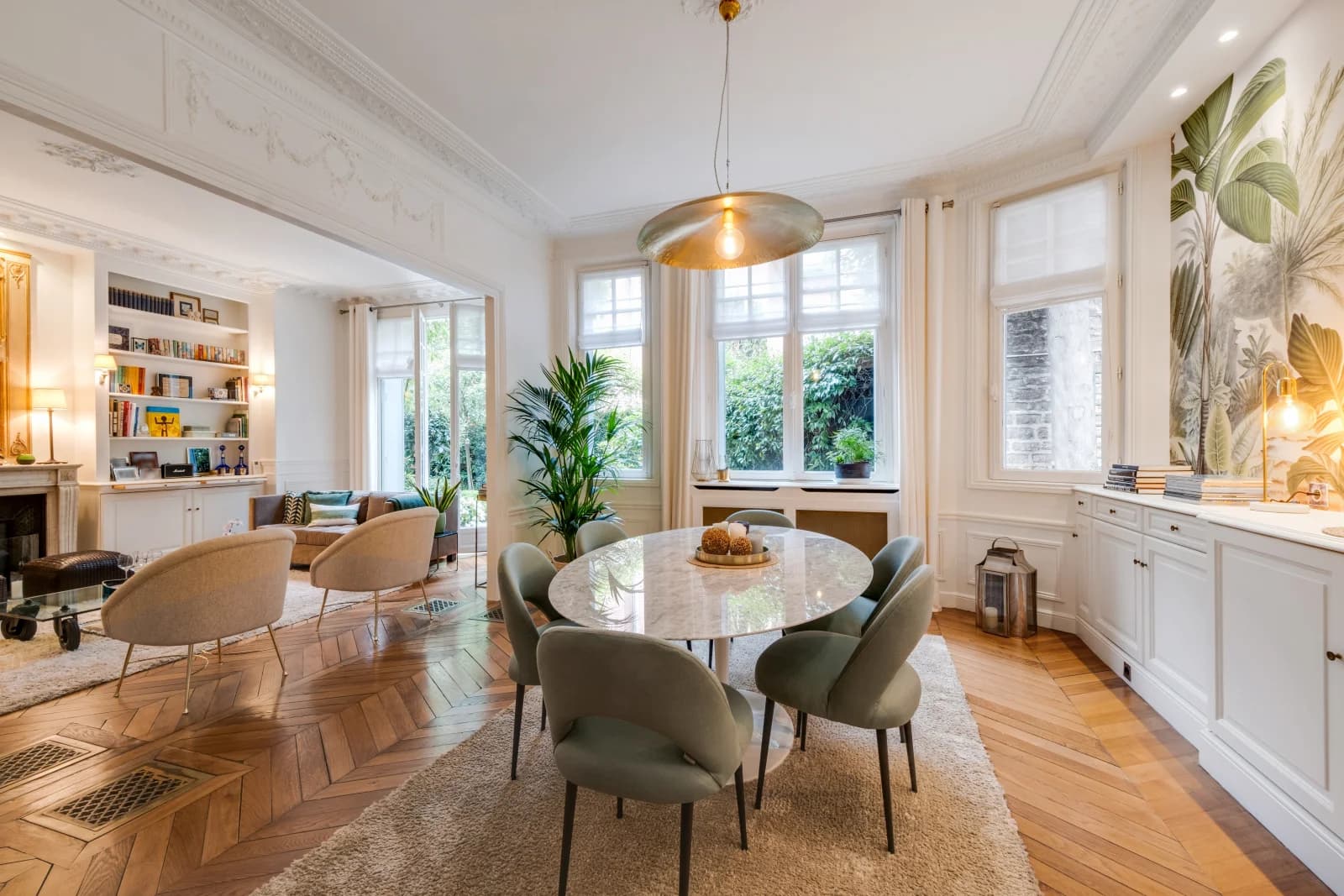 Space Private mansion with garden in Neuilly-sur-Seine - 4