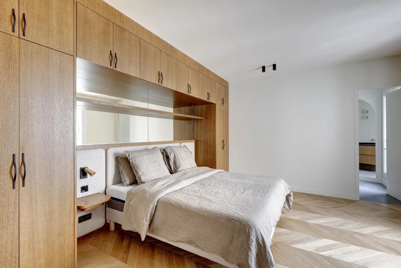 Espace Appartement haussmannien épuré - 2